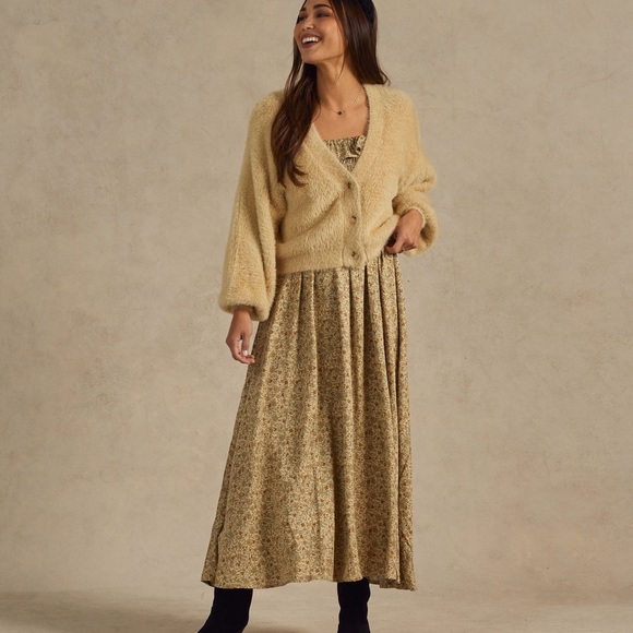 NEW! Rylee + Cru Boxy Crop Sweater - Picture 2 of 6